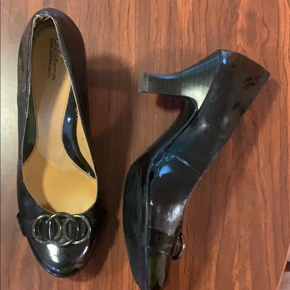 Black Heels size 10 - Picture 2 of 4